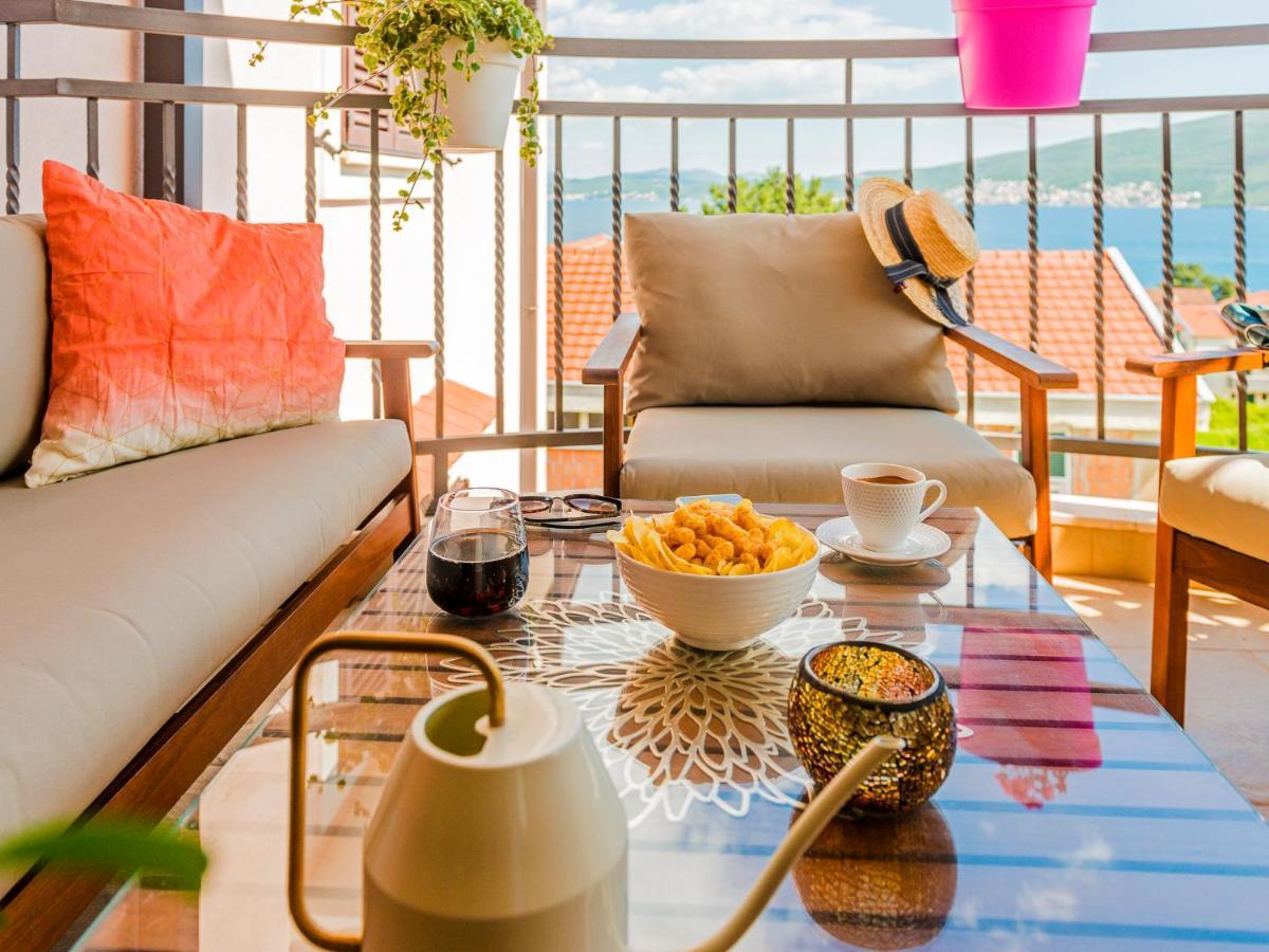 Cicciobello Lux Apartment Baosici With Stunning Sea View Exteriér fotografie